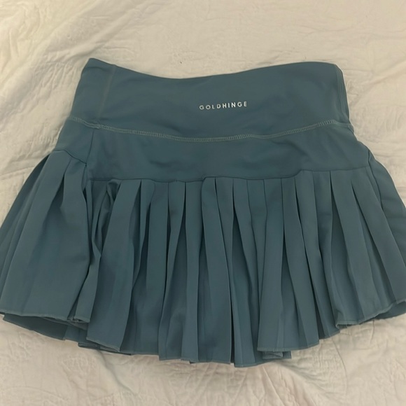Dresses & Skirts - Blueish greenish small goldhing skirt
